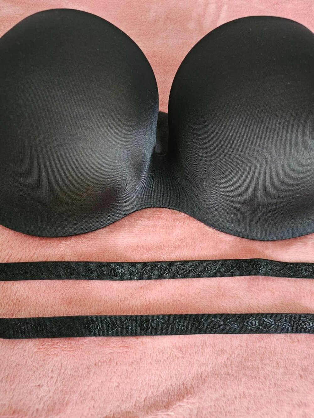 Strapless Black Womens Bra With Smooth Molded Cups Size 36D By Warners. - Picture 7 of 7